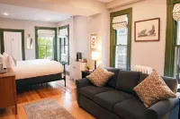 Chart House Inn
