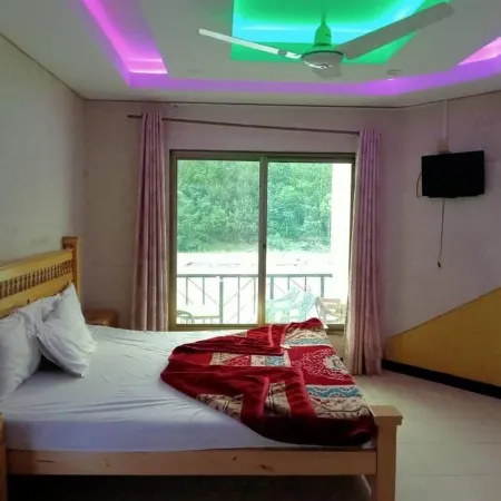 Pameer Continental Hotel and Restaurant