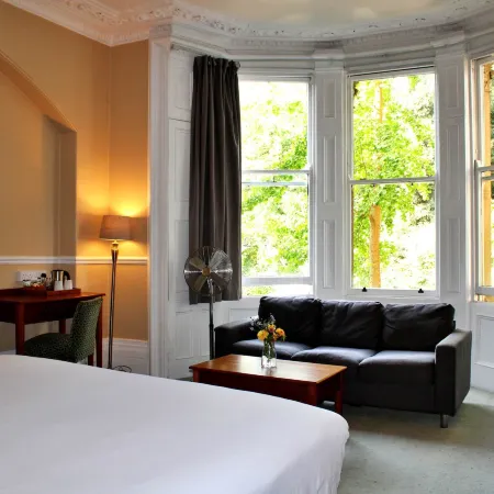 Victoria Square Hotel Clifton Village