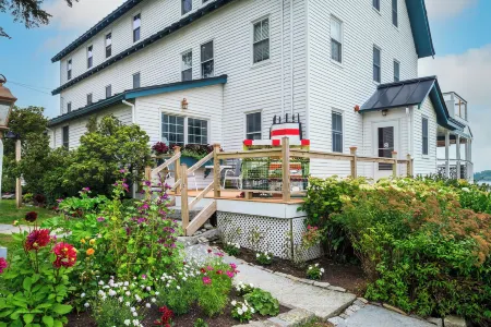 The Craignair Inn & Causeway Restaurant