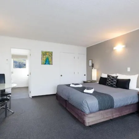 Kings Gate Motel