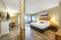 Sidney Waterfront Inn & Suites - balcony