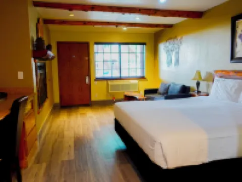 Sleepy Hollow Cabins & Hotel Hotels in Crestline