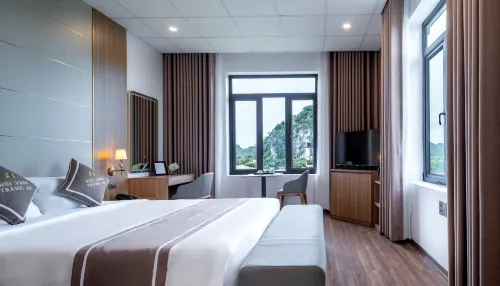 Núi Vàng Tràng An Hotels in TT. Thiên Tôn