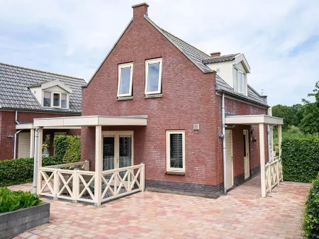 Bungalow in South Holland With Private Jetty