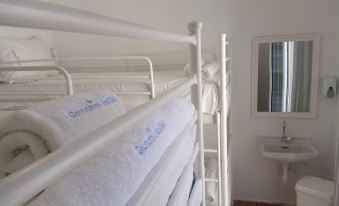 Grandma Vasiliki Rooms to Let