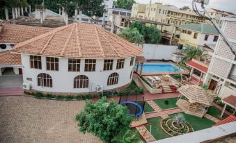 Kilimanjaro Crane Hotel