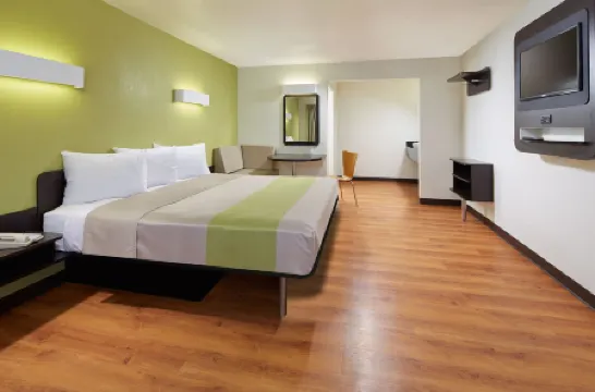 雷德蘭茲6號汽車旅館