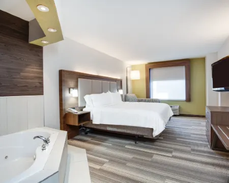 Holiday Inn Express & Suites Clewiston by IHG Hotels in Hendry County