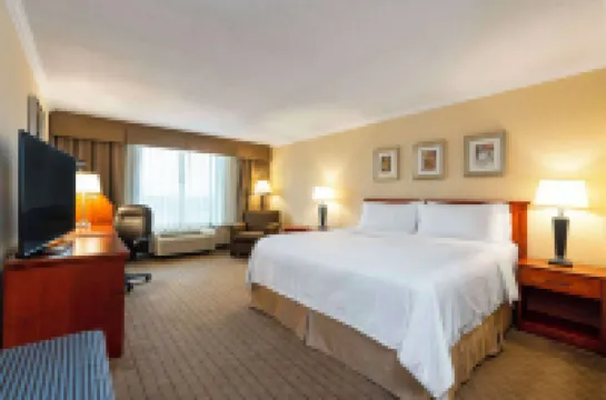 Allure Hotel & Conference Centre, Ascend Hotel Collection