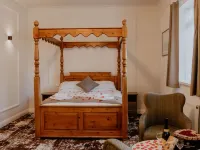 The Prince of Wales Hotel Berkeley, A38 M5 Hotels in Berkeley