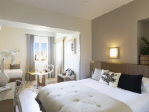 Santateresa Hotels in Bonifacio