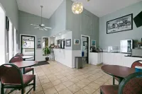 Hotel 8 Hotels in Fergus Falls