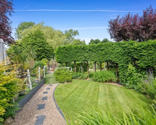 Home in the Vale of Evesham Hotels in Pershore