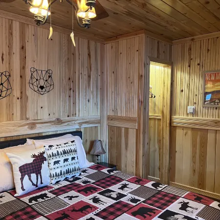 Bellamy's Ski Haus