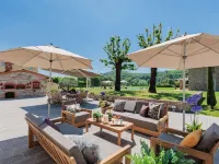 Nonno Giulivo Farmhouse Tuscan Sanctuary Hotels in Capannori