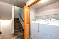 Kbm Resorts Private Home Fantastic Views Hot Tub AC Easy Walk to Resort and Main St. Pla-1155