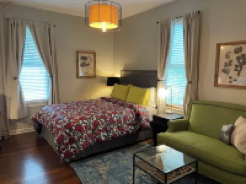 Modern Homestead Guest House Hotels in Preston County