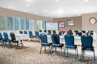 Norwood Inn & Suites la Crosse Hotels in Onalaska