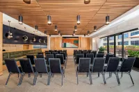 Fairlane Hotel Nashville, by Oliver