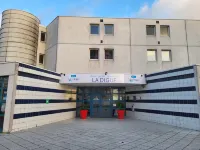 La Digue Hotels in Calais