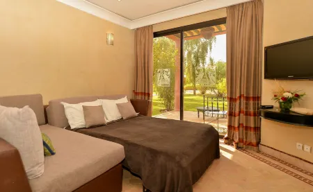 Les Jardins de Zyriab Отели в г. Срейри