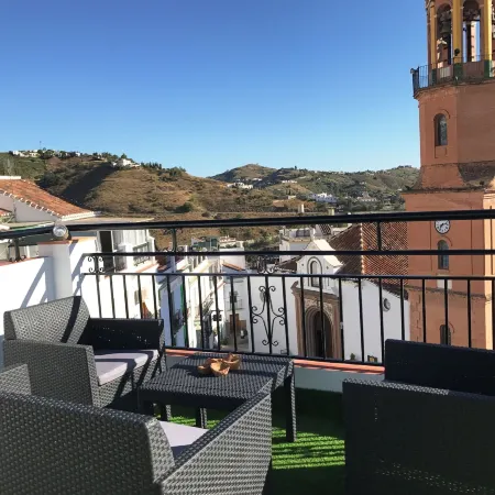 Salamandra Plaza