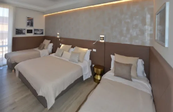 At Your Place Hotel dekat Jembatan Ponte Sant'Angelo