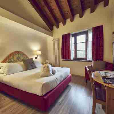 IH Hotels Courmayeur Mont Blanc Rooms