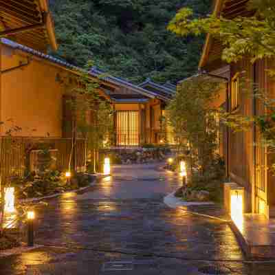 源泉かけ流し露天付離れの温泉宿 湯乃谷千慶 Hotel Exterior