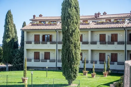 Hotel Palazzuolo Отели рядом с достопримечательностью «Val d'Orcia»