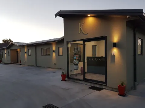 Kings on Peace Hotels in 