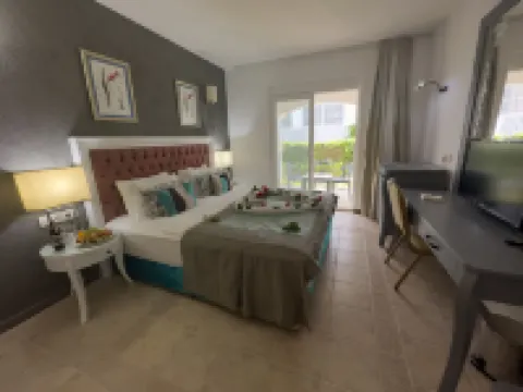 Tiana Beach Resort