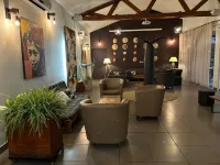 Relais des Plateaux & Spa– Ivato International Airport - bar