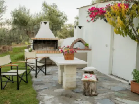 Villa Armi Large Private Pool Walk to Beach Sea Views A C Wifi Eco-friendly - 2809 Hotels in Lappei