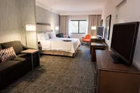 Hampton Inn Albany-Western Ave/University Area - parking
