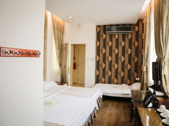 Jayleen 1918 Hotel Singapore