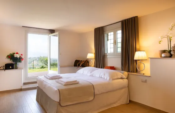 託雷羅薩莊園農場及公寓