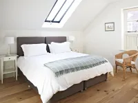 Manor Farm Courtyard Cottages Hotels in Thatcham
