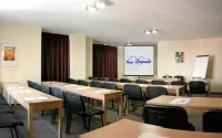 Legends Hotel Hotels in Kladnitsa