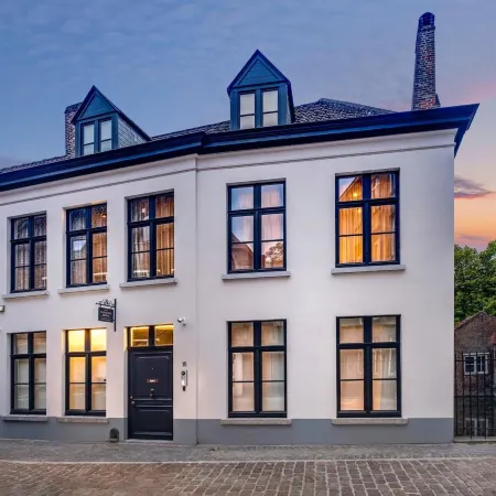 Canalside House - Luxury Guesthouse