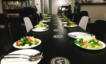 Moncher Guesthouse - Hostel