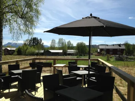 Sonfjällsgårdens Wärdshus & Hotell Отели в г. Херьедален