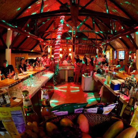 Alona Vida Beach Resort