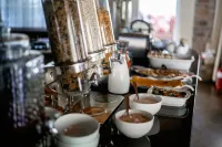 Imbube Safari Lodge - breakfast