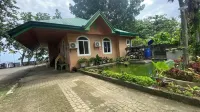 Seaside Traveler's Inn by Camiguin Island Home