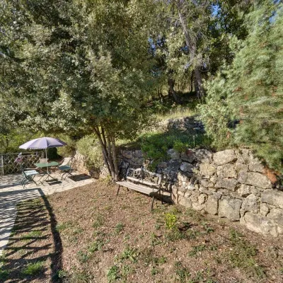 Les Gites du Lac - Chambre d'Hotes Hotels in Fayence