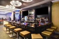 Tru by Hilton Deadwood - bar