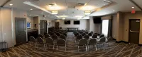 Hampton Inn Oxford/Conference Center Отели в г. Оксфорд