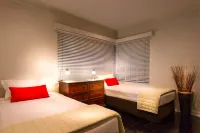 Crest on Barkly Serviced Apartments Hotels in St Kilda
